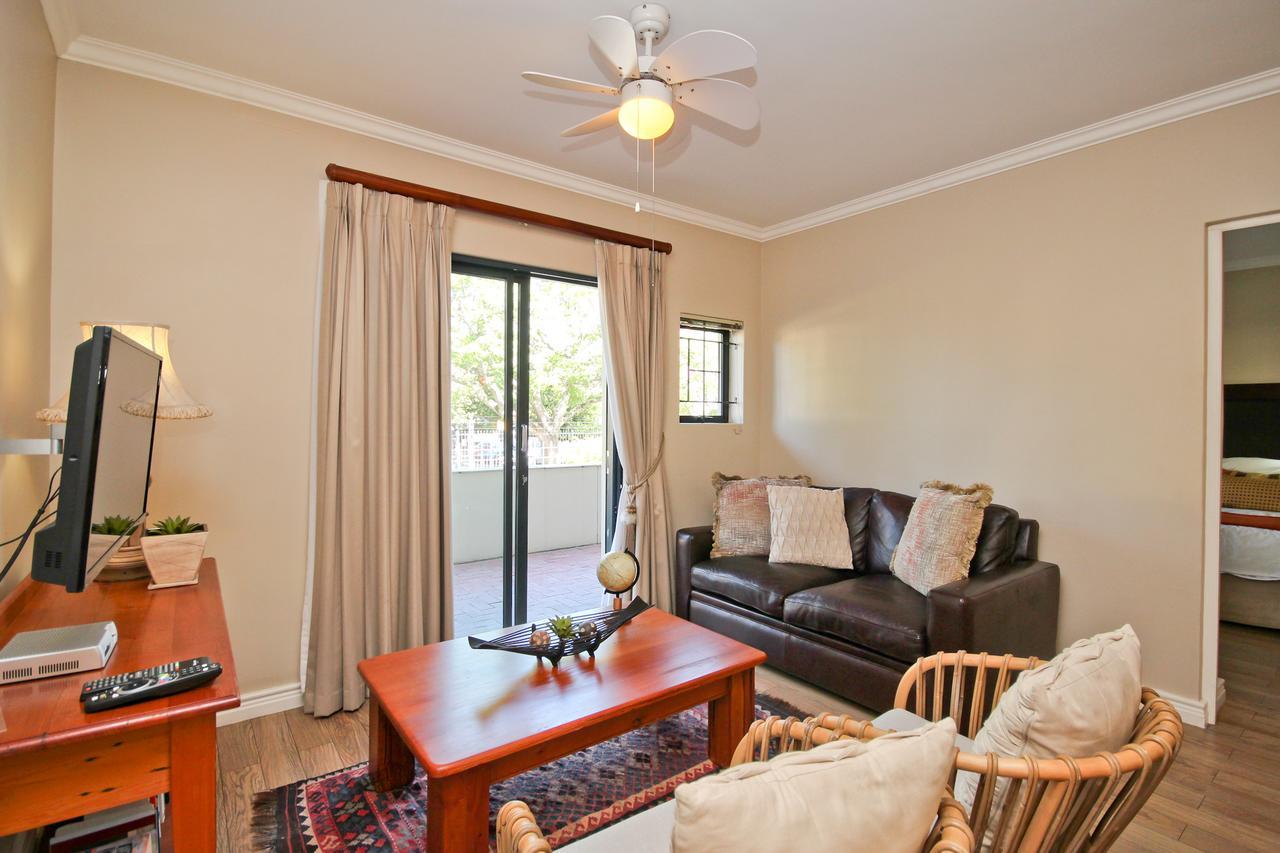 Vilaroux Stellenbosch Exterior photo